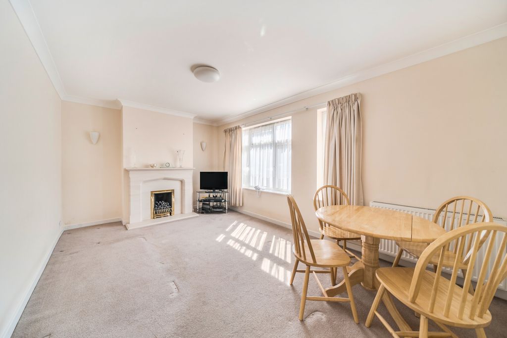 Property photo 2 of 20 1294700-6-682c515...