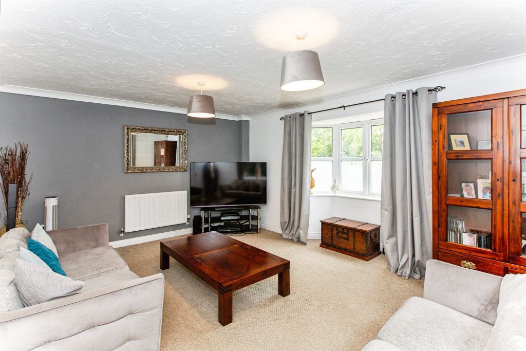 Property photo 2 of 18