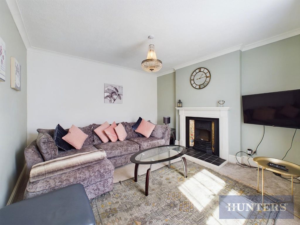 Property photo 3 of 13 Cam03407G0-Pr0304-Still007.Jpg