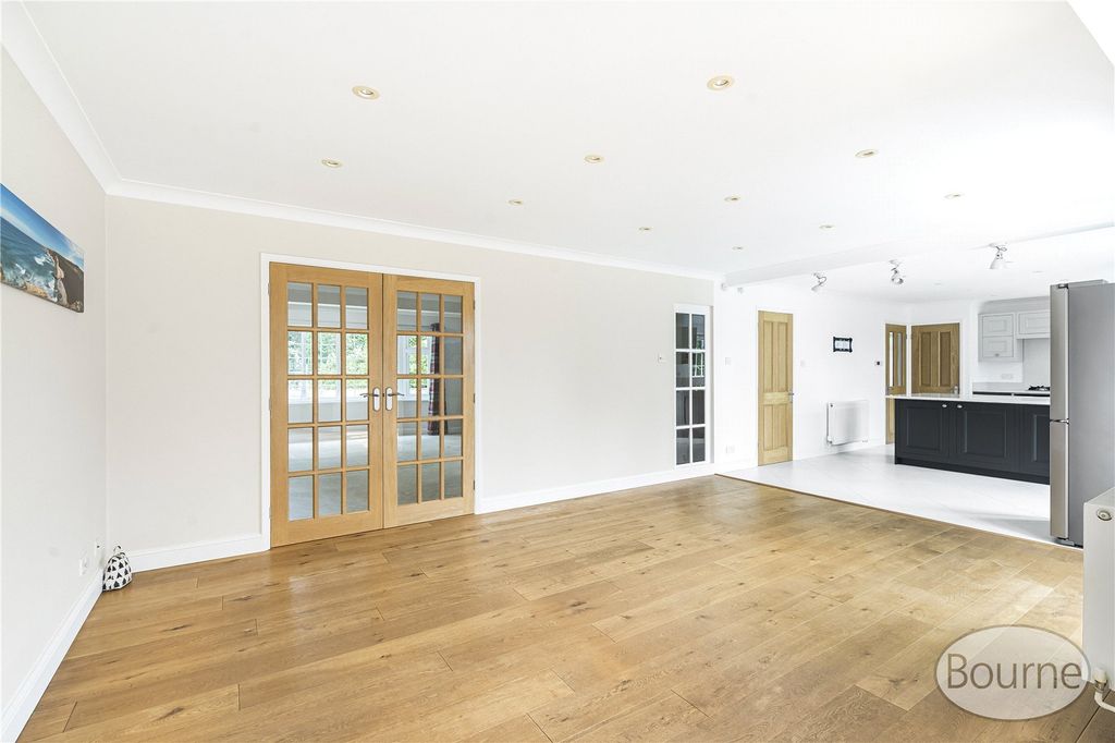 Property photo 2 of 31 Picture No. 69
