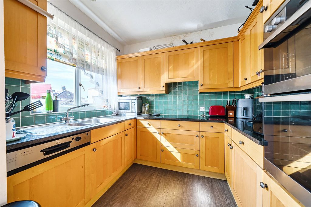 Property photo 3 of 14 Picture No. 15