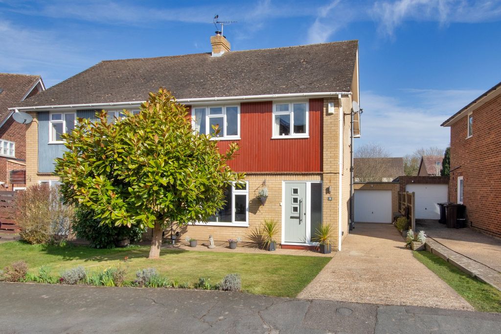 Property photo 1 of 13 External