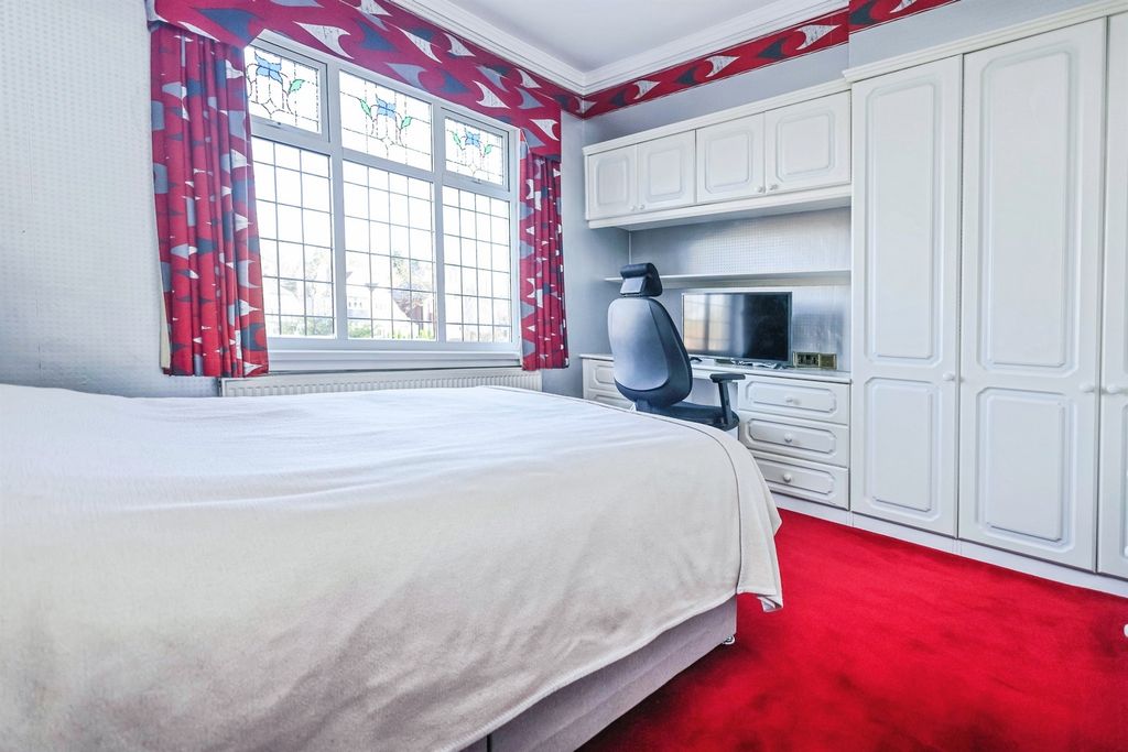 Additional image 10 of 6 bed detached house for saleLordswood Road, Birmingham B17