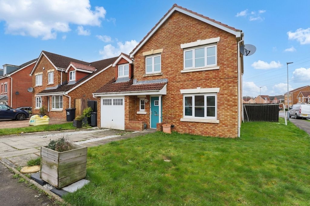 Property photo 3 of 25