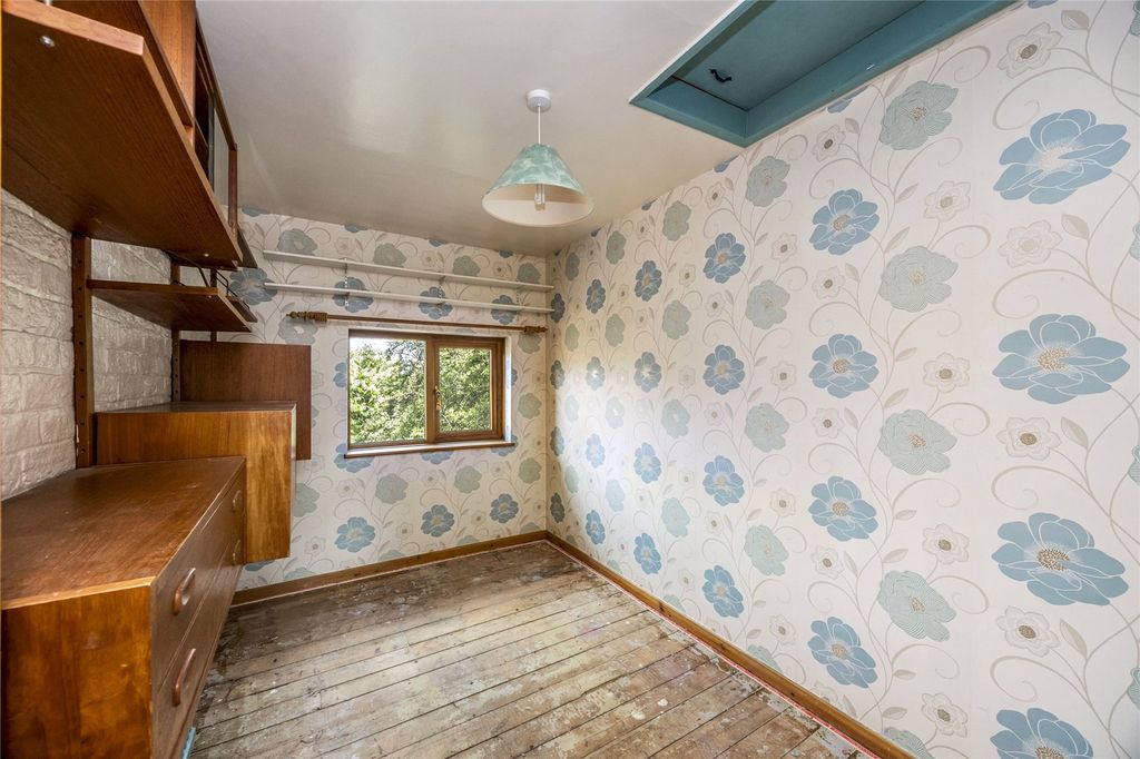 Property photo 2 of 14 Picture No. 33