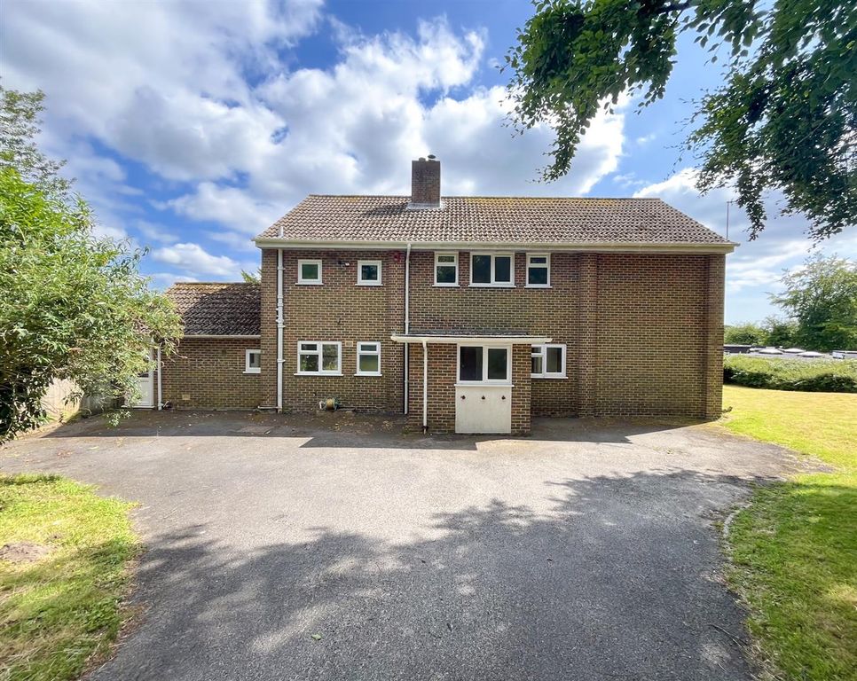 Property photo 2 of 21