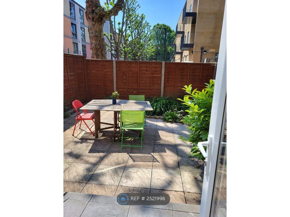 Property photo 3 of 12