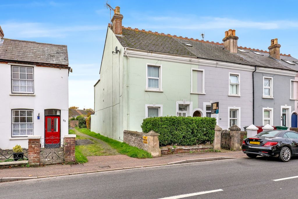 Property photo 3 of 23