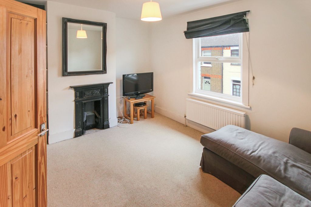 Property photo 2 of 7