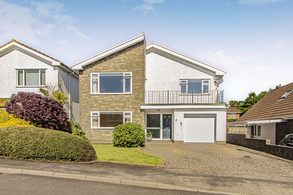Property photo 1 of 37