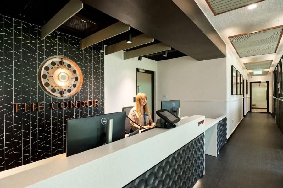 Property photo 2 of 9 Balcony