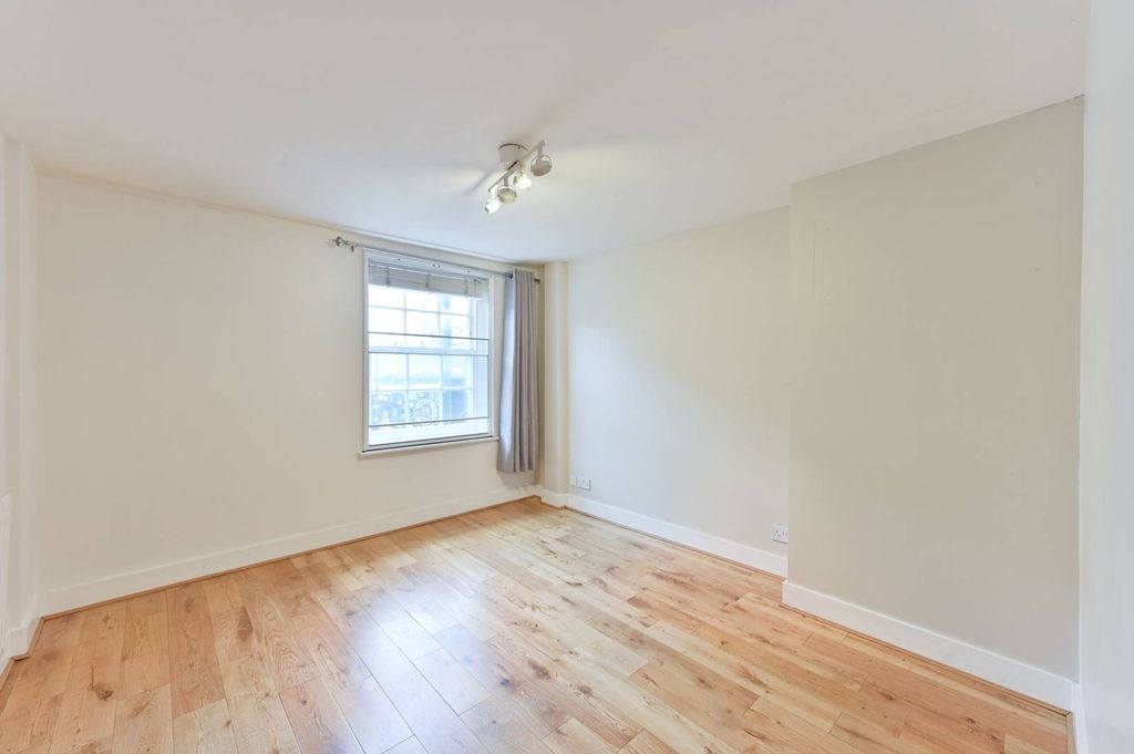 Property photo 3 of 7