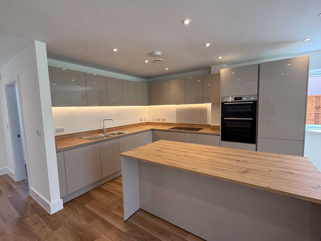 Property photo 2 of 6 Kitchen/Living/Dining Room