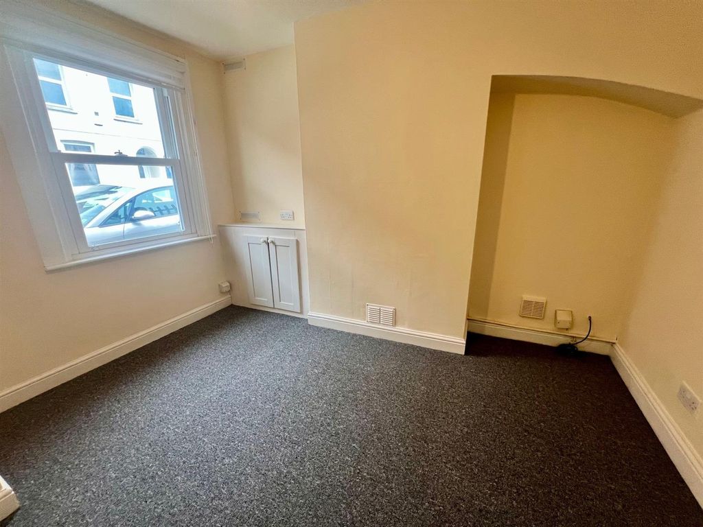 Property photo 2 of 6 2.Jpg