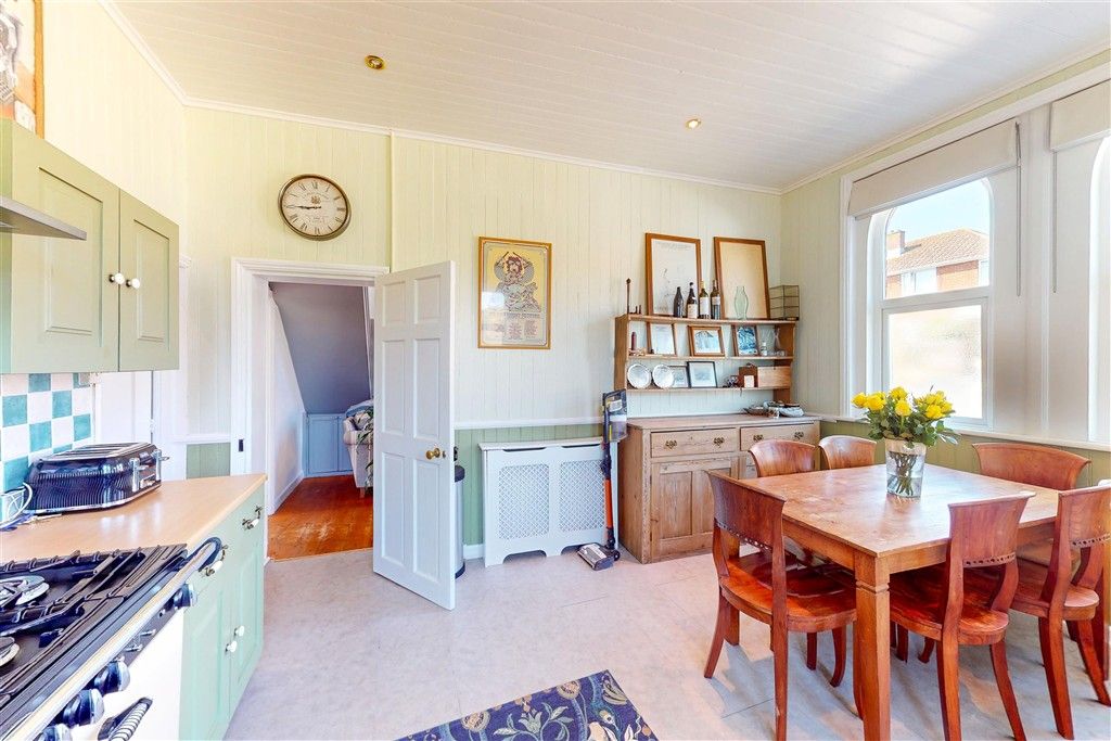 Property photo 3 of 16 Kitchen/Dining Room