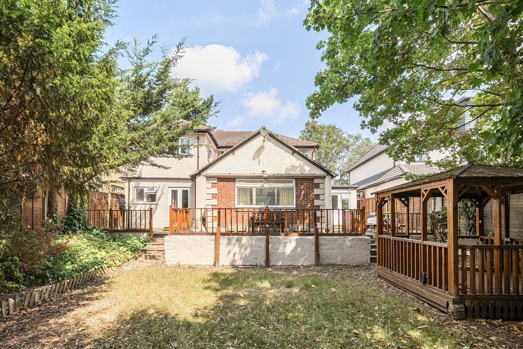 Property photo 3 of 21