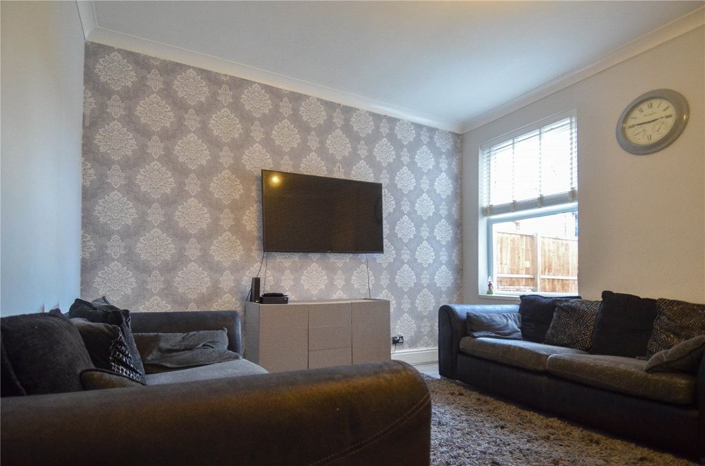 Property photo 2 of 13 Picture No. 08