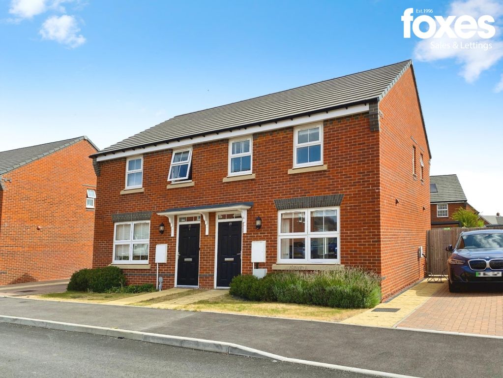 Property photo 1 of 18 4409021