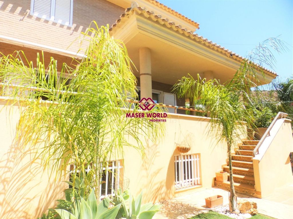 Property photo 1 of 50