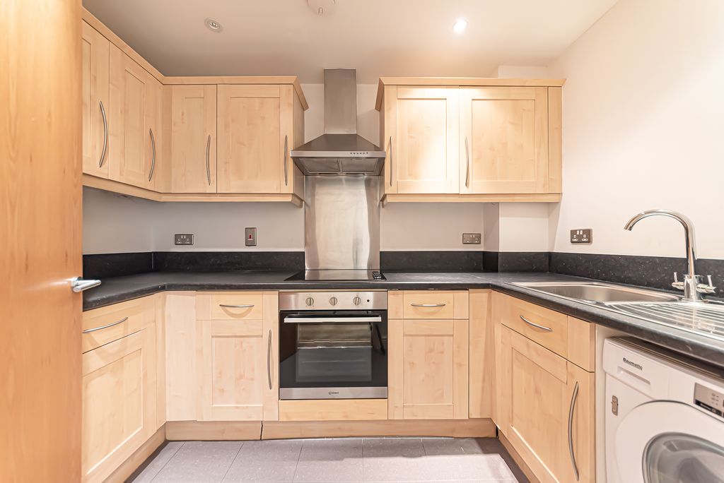 Property photo 2 of 16 7