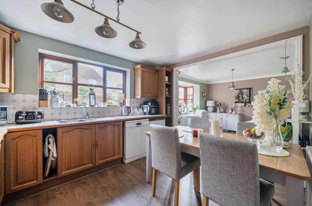 Property photo 3 of 21 1404765-4-697cd36...