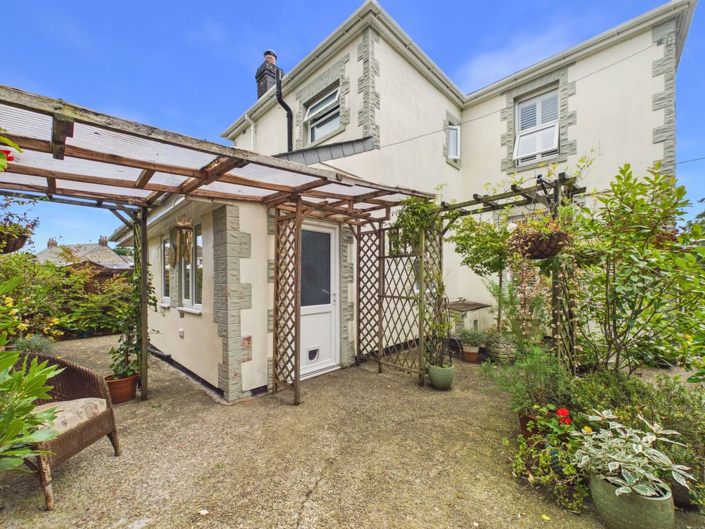 Property photo 1 of 30