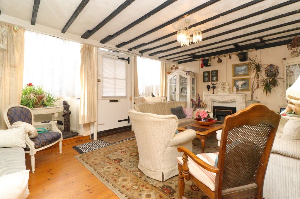 Property photo 2 of 13 Picture 2