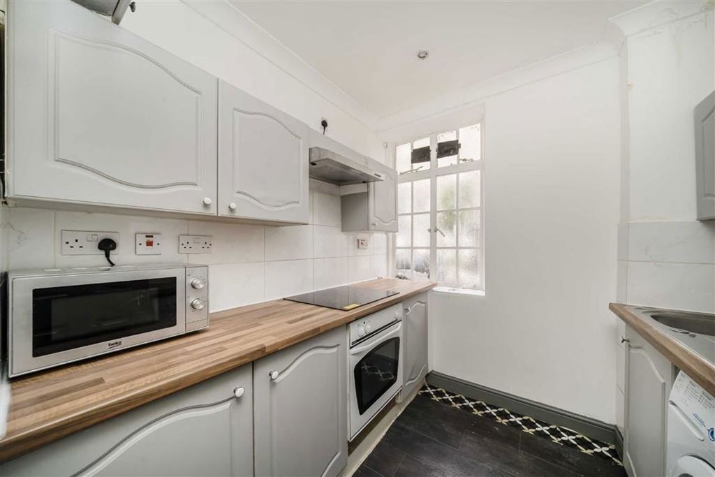 Property photo 3 of 4