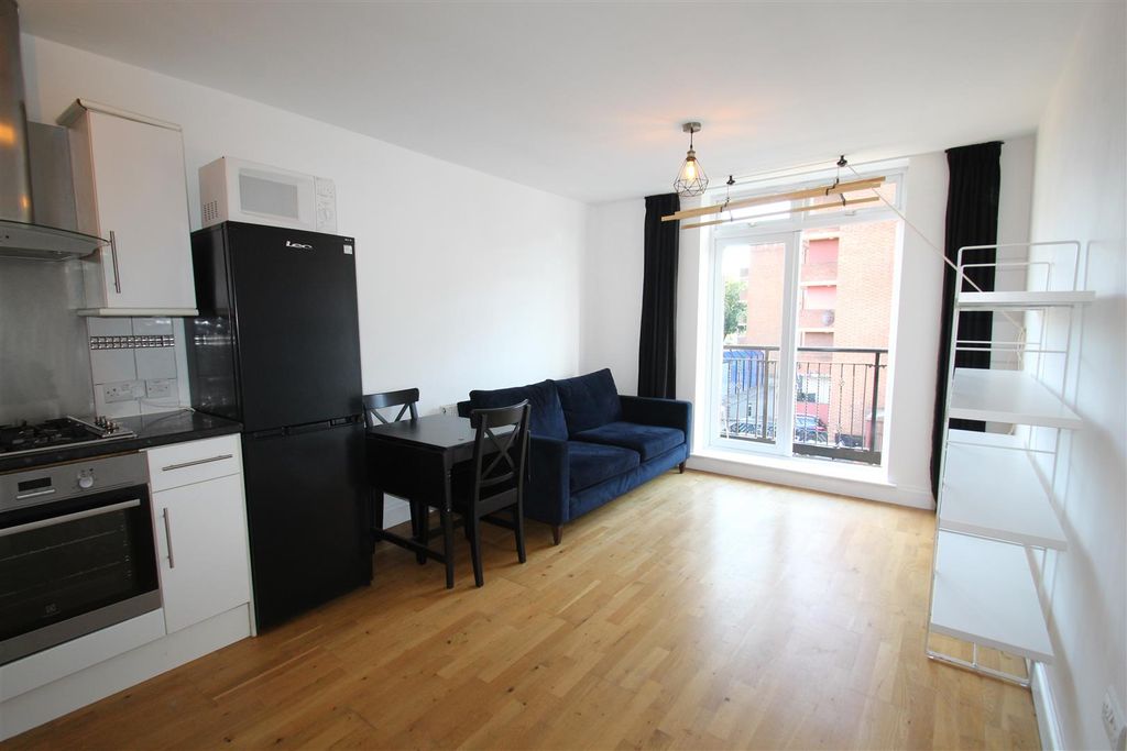 Property photo 1 of 9 Reception Room