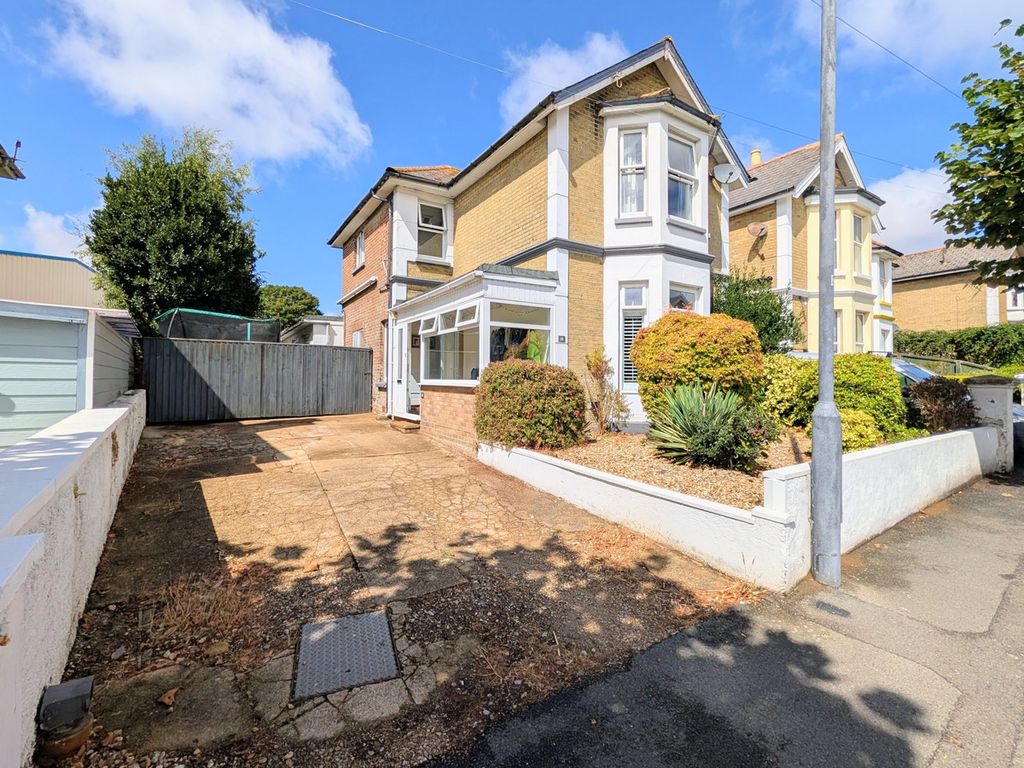 Property photo 1 of 23