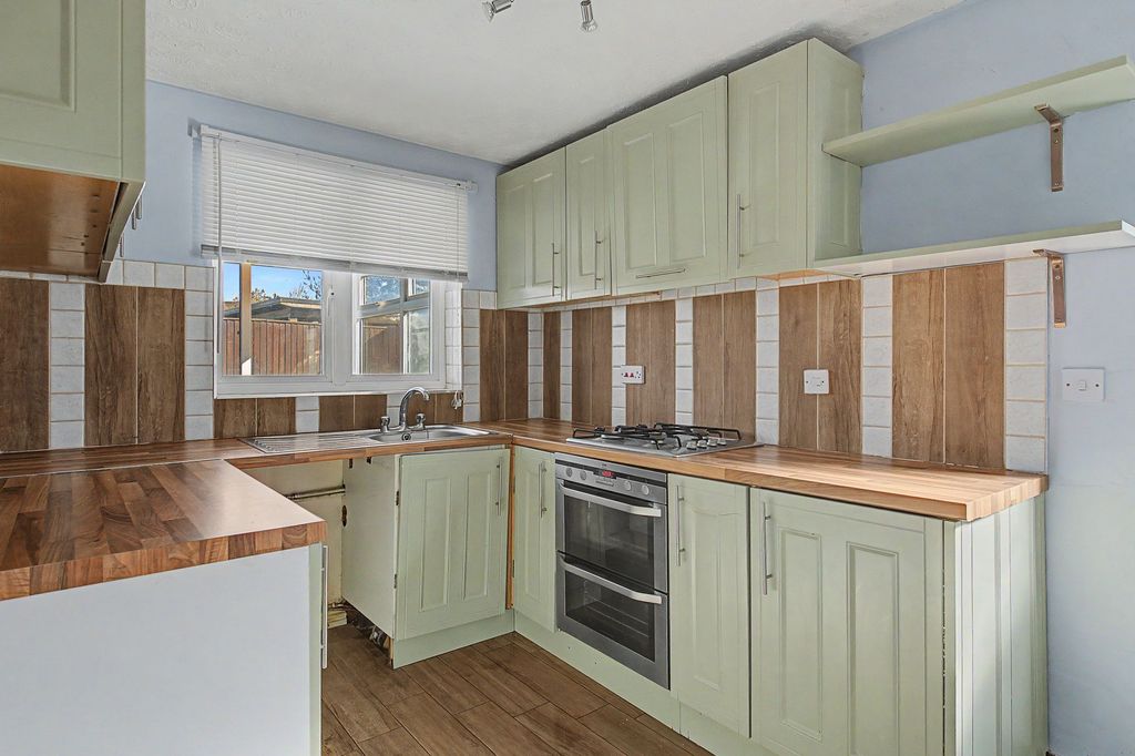 Property photo 3 of 22