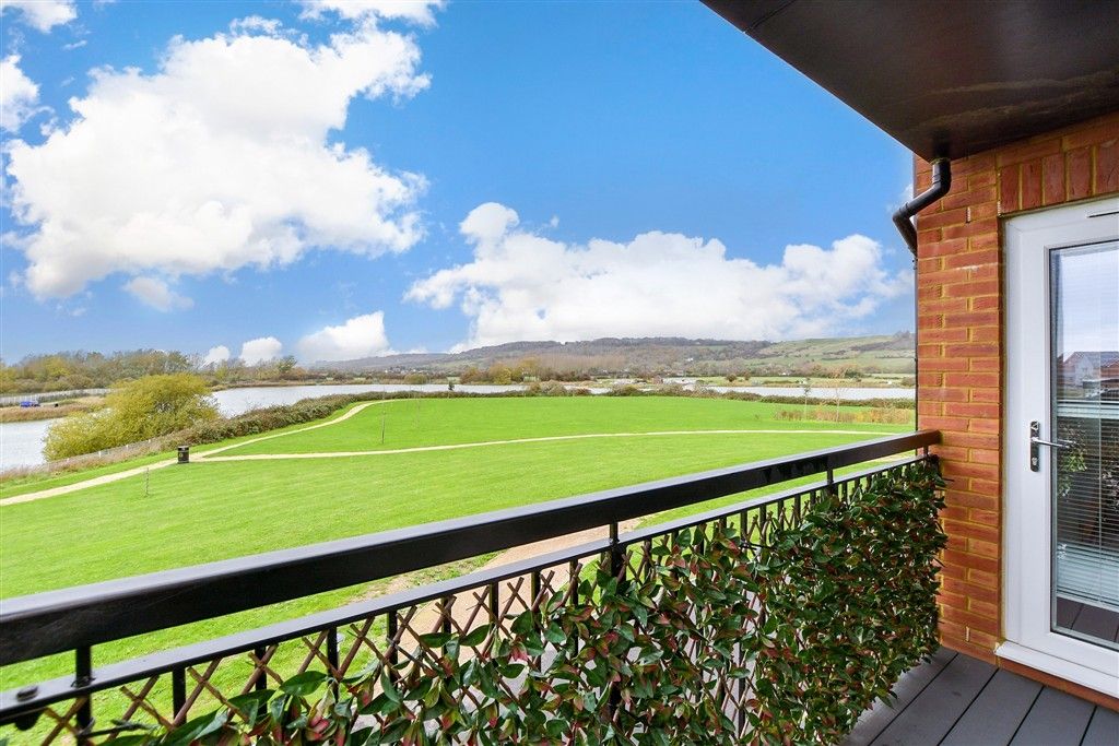 Property photo 2 of 15 Balcony / Terrace