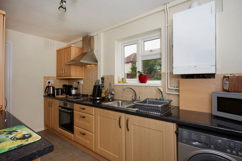 Property photo 3 of 6 Image