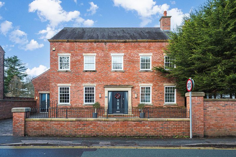 Property photo 1 of 33 Photo 32