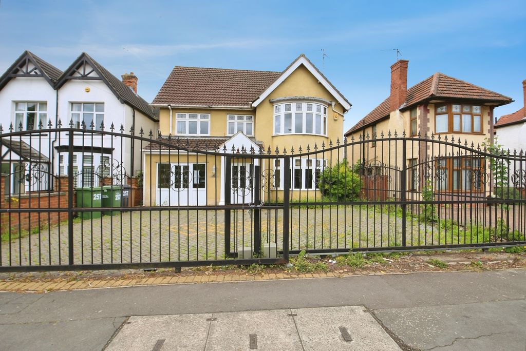 Property photo 1 of 19 Pbox-Img.Jpg