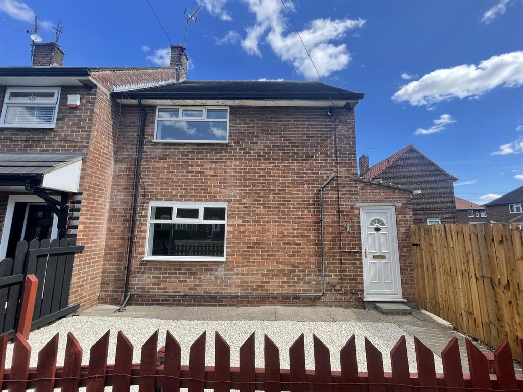 Property photo 1 of 12
