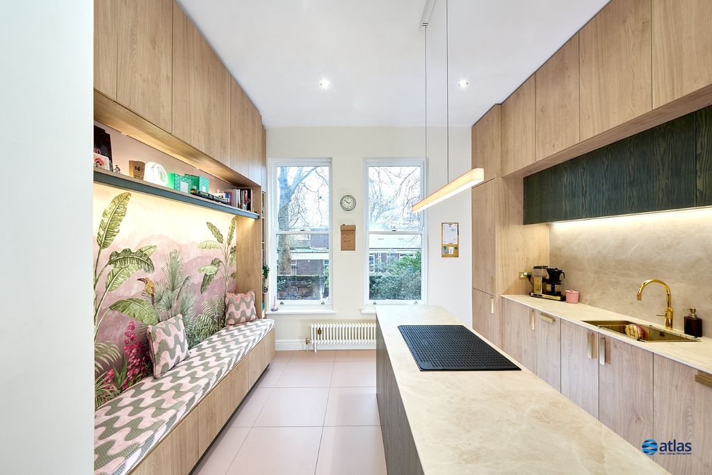 Property photo 3 of 17 Property Image