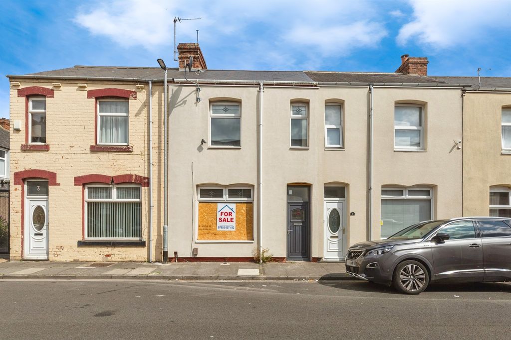 Property photo 1 of 17