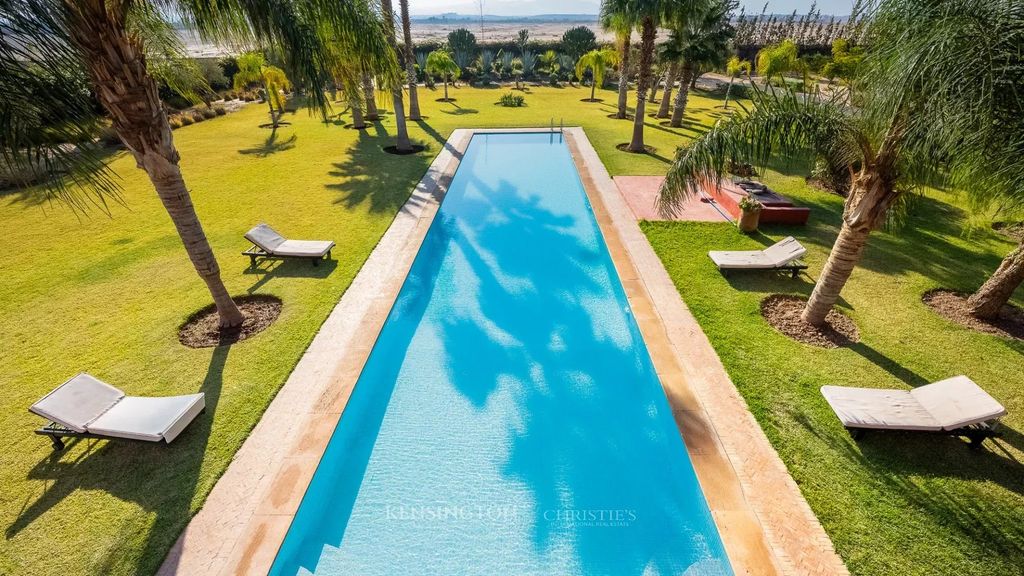 Property photo 2 of 29