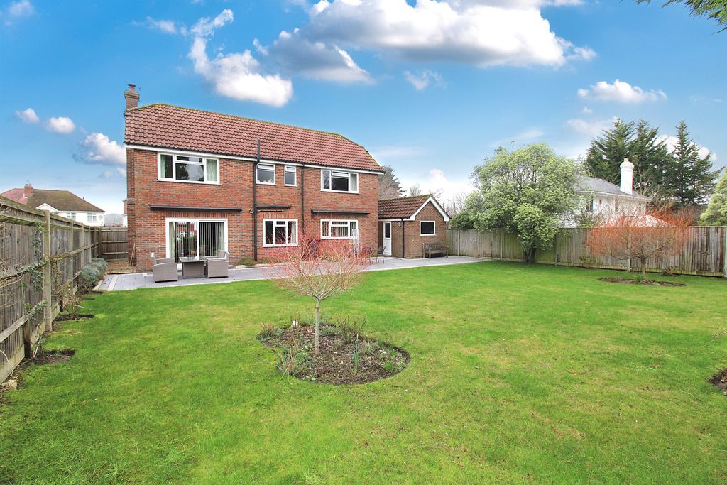 Property photo 2 of 17 Photo 21