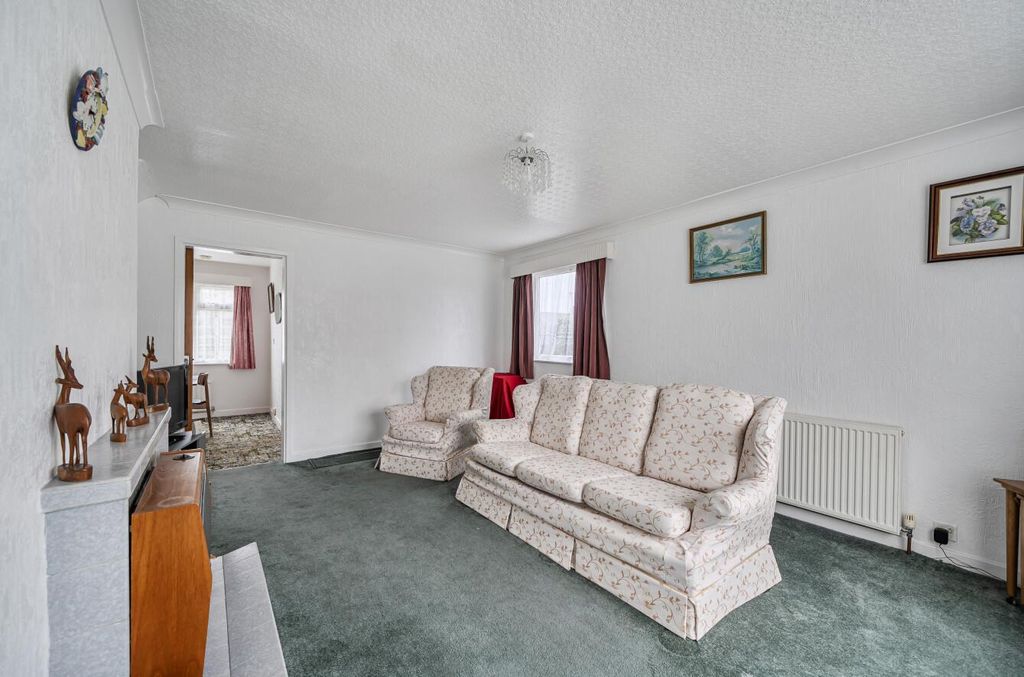 Property photo 2 of 21 1408733-17-6984A9c0E6F14.Jpg