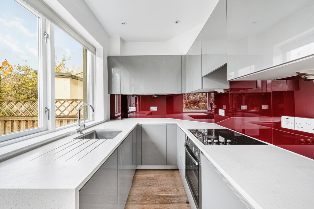 Property photo 2 of 15 Kitchen