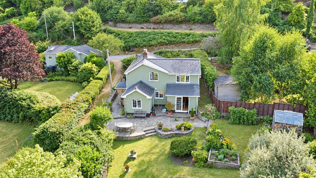 Property photo 1 of 39