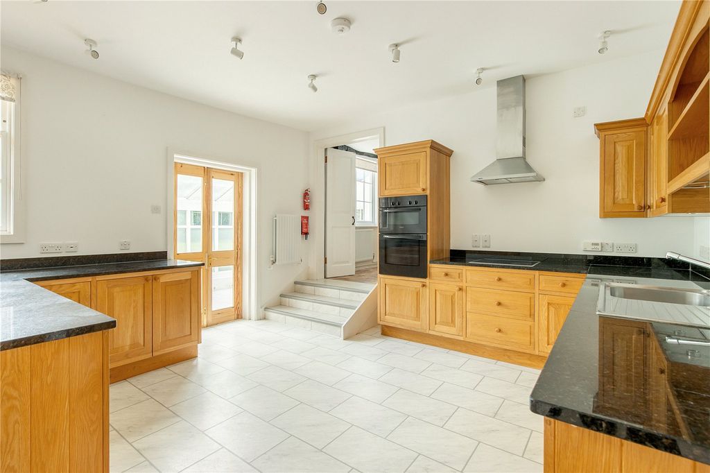 Property photo 2 of 14 Kitchen