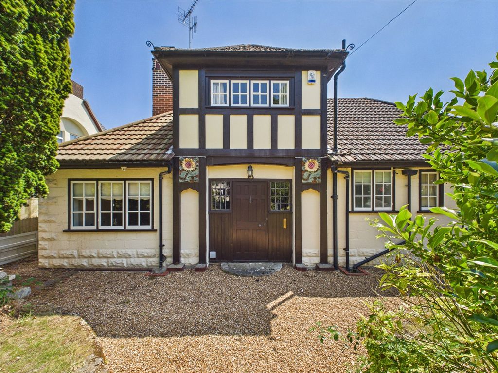 Property photo 3 of 40 Picture No. 08