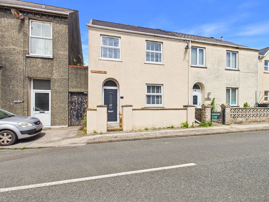 Property photo 1 of 27