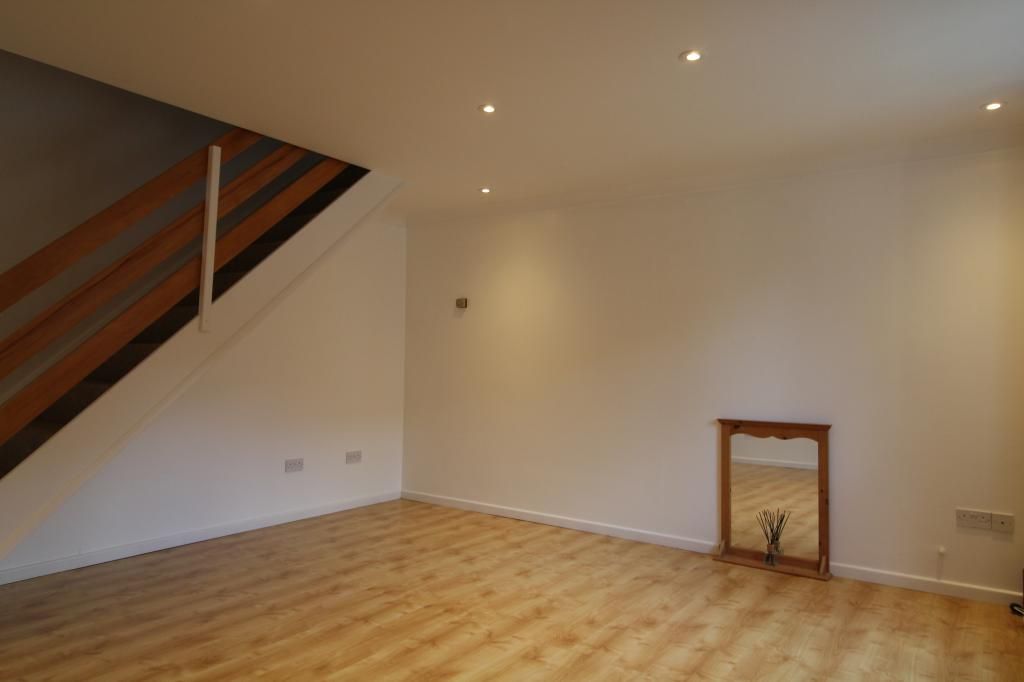 Property photo 2 of 11 Photo 2