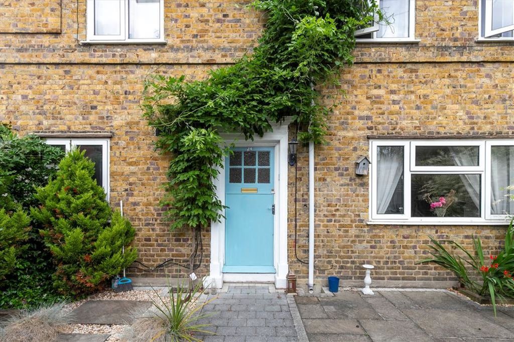 Property photo 1 of 12