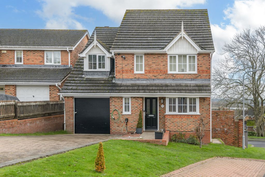 Property photo 1 of 37 Exterior-3