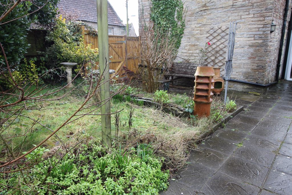 Property photo 2 of 16 Photo 11